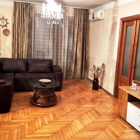 Apartment K. Gamsakhurdia St. Batumi Zewnętrze zdjęcie
